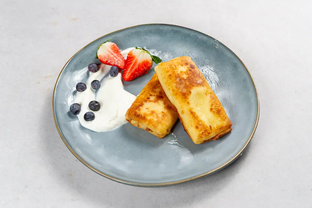 Naleśniki z serem na słodko w Restauracji Krakoski na Kazimierzu w Krakowie.